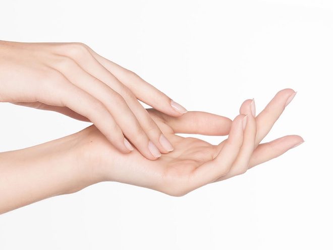 Trẻ hóa da tay là cách nhanh nhất giúp lấy lại những ngón tay thon dài, mềm mịn