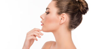 Nâng mũi chỉ collagen có an toàn không?